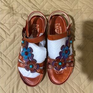 L'Artiste by Spring Step Goodie Leather Sandals